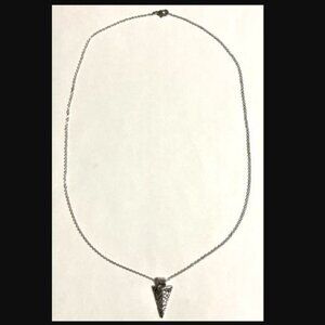 Silver Tone Arrowhead Hammered Hand-Made Pendant w/ 24” Chain Necklace Men Women